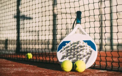 Cómo calentar y estirar correctamente antes de jugar al pádel